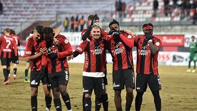 Vanspor evinde zorlanmadı