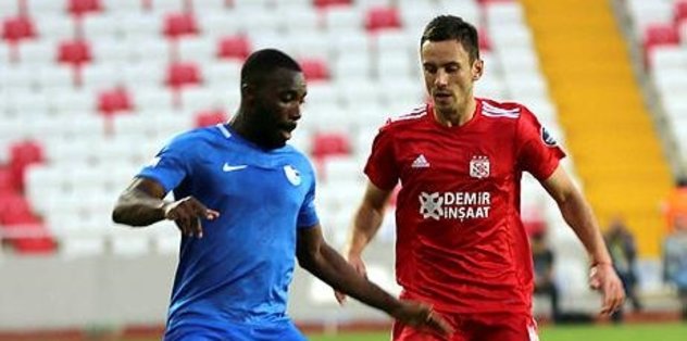 Demir Grup Sivasspor evinde BB Erzurumspor'la 2-2 berabere kaldı