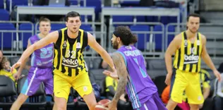 Fener ligde şen