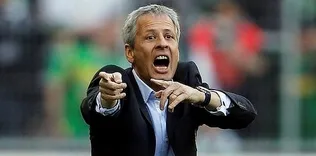 Riekerink’in yerine 2 aday