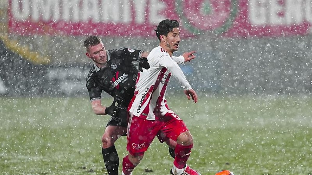 Ümraniyespor 0-0 Sakaryaspor (MAÇ SONUCU ÖZET) Ümraniyespor 0-0 Sakaryaspor (MAÇ SONUCU ÖZET)