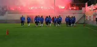 Trabzonspor’a meşaleli destek