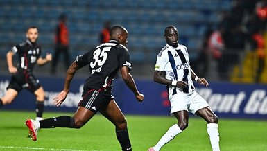Hakem beyaz noktayı gösterdi! İşte Kasımpaşa-Beşiktaş maçındaki o pozisyon