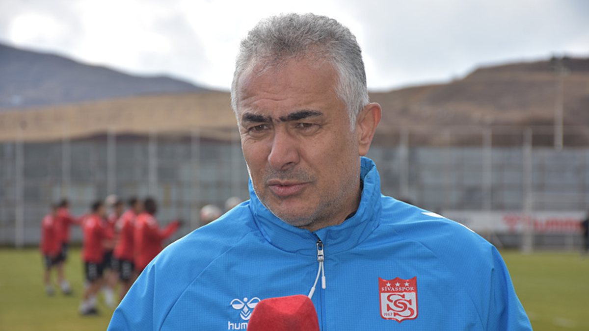 Sivasspor’da üst sıra hedefi