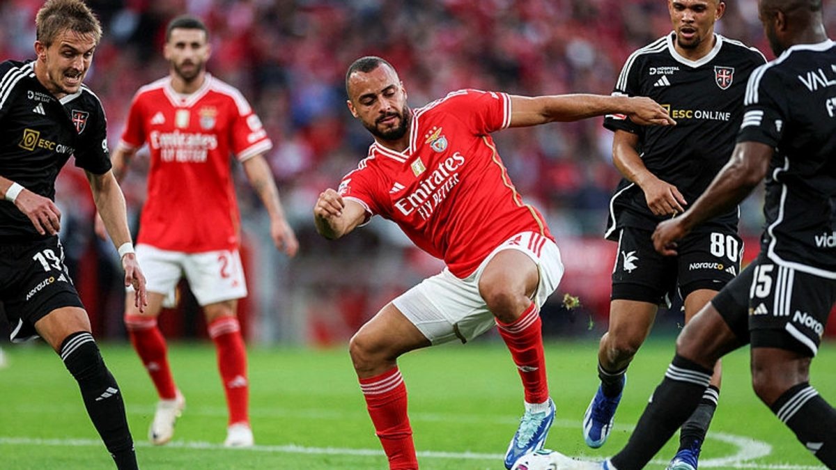 Kartal’a Benfica’dan golcü!