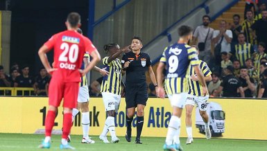 Fenerbahçe Ümraniyespor maçında VAR kararı sonrası penaltı kazandı! İşte o pozisyon