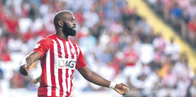 <a href="/index/doukara?id=85507a12-ed56-41eb-8acb-81a756eea3dd" class="" rel="tag">Doukara</a> marketten yeşil sahaya indi!