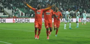 Vagner Love’dan 30 gol sözü