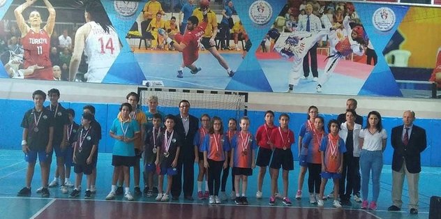 Kuluplu Kucukler Masa Tenisi Bolge Turnuvasi Sona Erdi Son Dakika Tenis Haberleri Fotomac