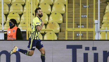 Nazım Sangare Fenerbahçe formasıyla ilk golünü Başakşehir'e attı