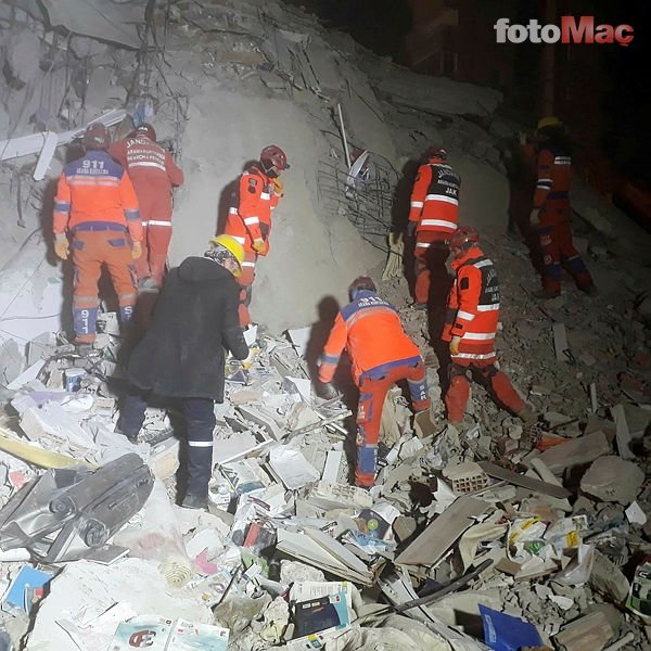 Fatih Karagümrük teknik direktörü Andrea Pirlo'dan deprem sonrası açıklamalar!