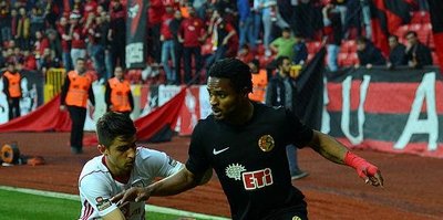 ES-ES’in çıkış maçı