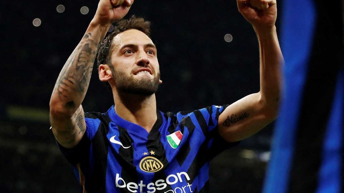 Hakan Çalhanoğlu adım adım Galatasaray'a! Transferde hareketli hafta Hakan Çalhanoğlu adım adım Galatasaray'a! Transferde hareketli hafta