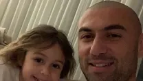 Burak Yılmaz saçlarını kazıttı