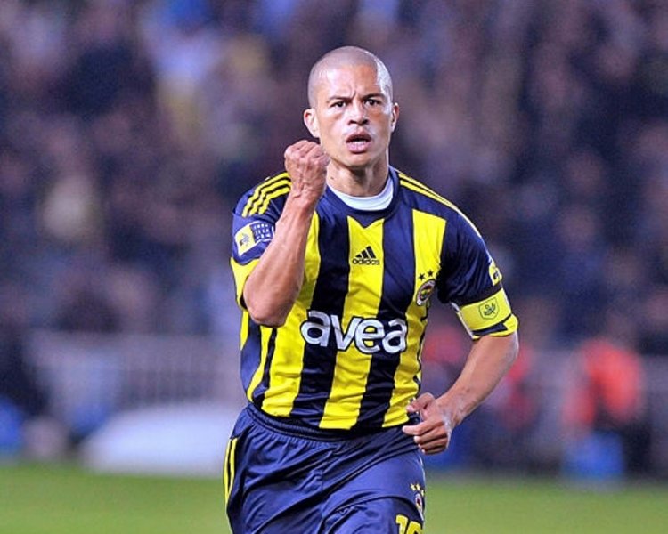 Alex Turkiye De Takim Calistirabilirim Son Dakika Fenerbahce Haberleri Fotomac