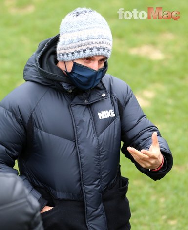 Son dakika spor haberi: Emre Belözoğlu'nun planları suya düştü! Gelecek sezon...