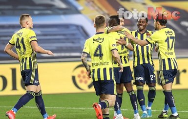 Son dakika spor haberi: Transfer dosyası ortaya çıktı! Fenerbahçe’nin golcüsü Süper Lig’den...