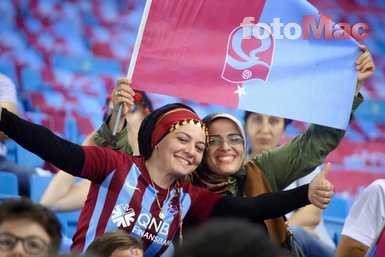 Hüzünlü koreografi | Trabzonspor-Sivasspor maçından görüntüler