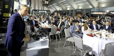 Beşiktaş camiası iftar yemeğinde buluştu