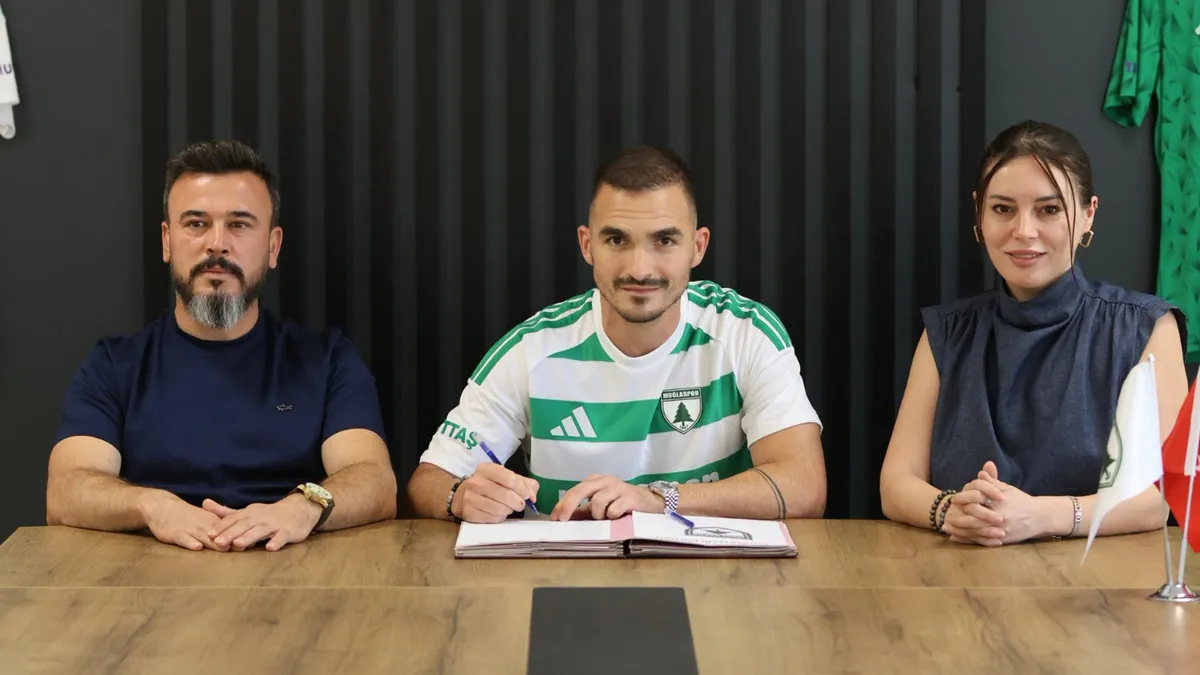 Muğlaspor Karadağlı sol kanat Driton Camaj'ı renklerine bağladı