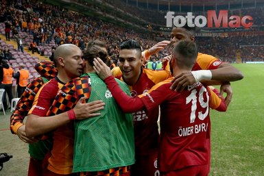 Galatasaray Feghouli’nin yerine 3 aday belirledi!