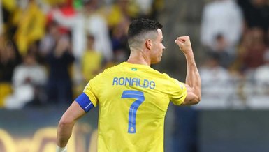 CR7 uzatıyor