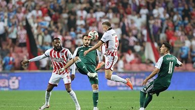 Samsunspor 0-0 Panathinaikos (MAÇ SONUCU - ÖZET) Samsun Avrupa yoluna Konferans Ligi'nde devam edecek!