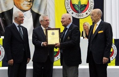 Fenerbahçeli Halit Deringör vefat etti