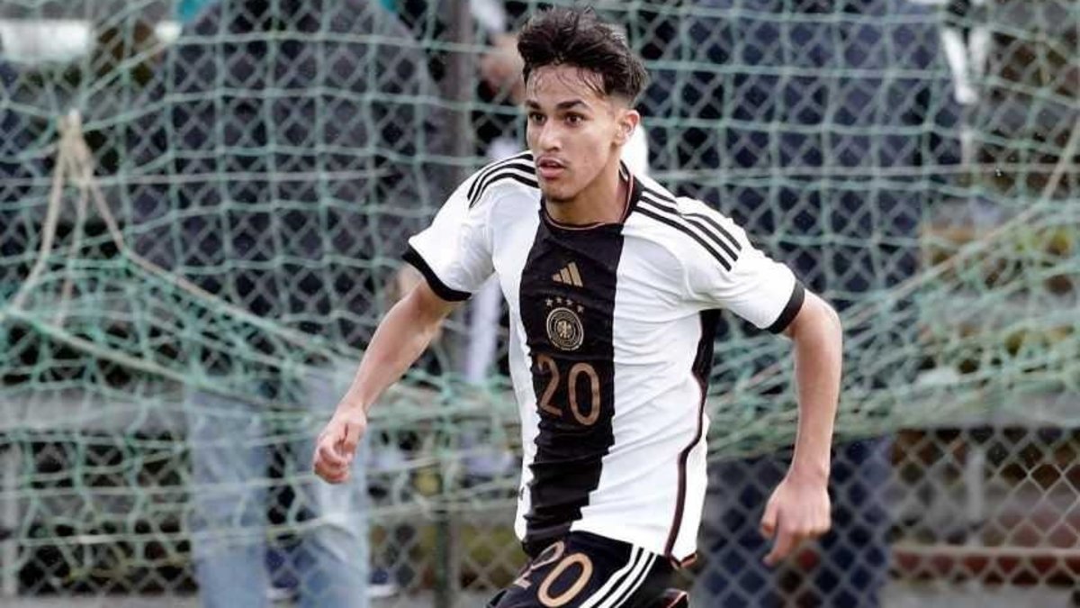 Armando geri döndü