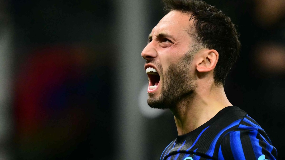 Galatasaray’a kötü haber! Hakan Çalhanoğlu kararını verdi