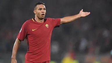 Juan Jesus’a Parma kancası