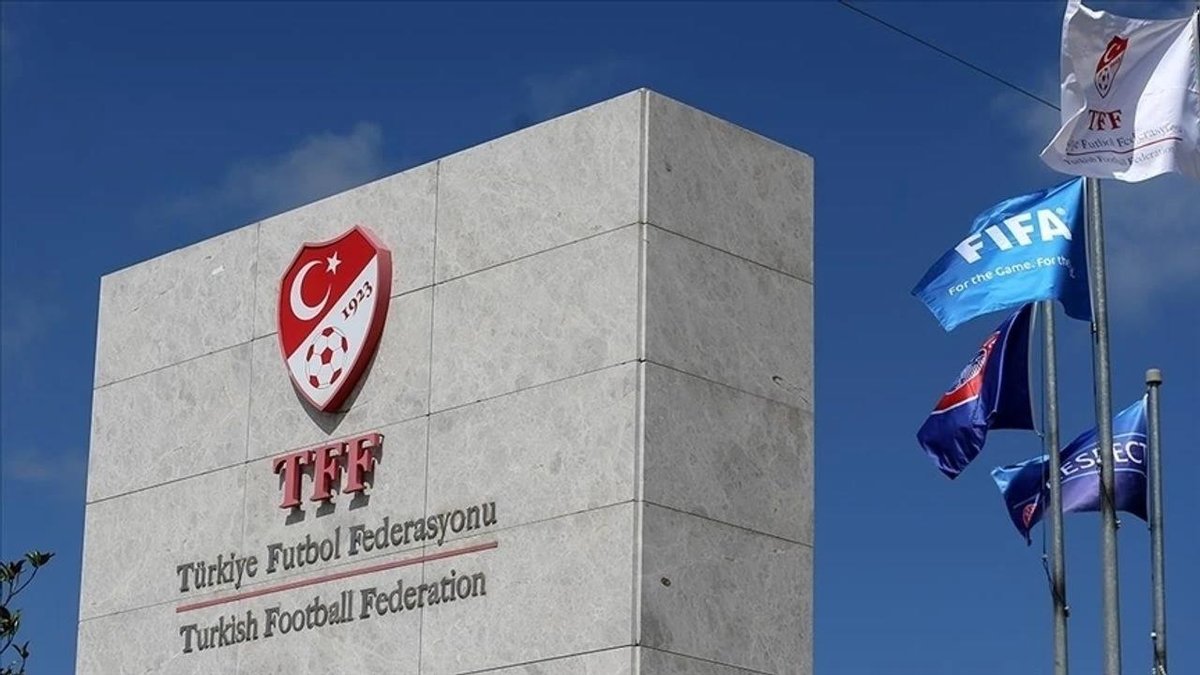 Türkiye Futbol Federasyonu'ndan Süper Lig ile ilgili erteleme açıklaması! Türkiye Futbol Federasyonu'ndan Süper Lig ile ilgili erteleme açıklaması!