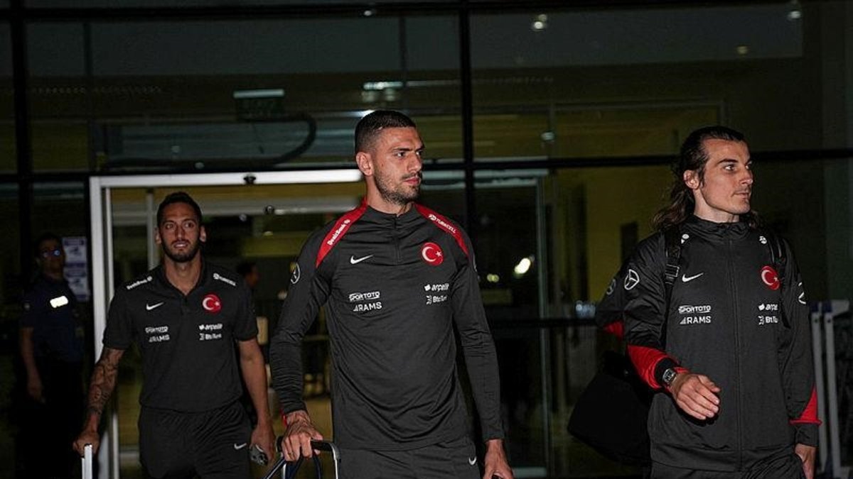 A Milli Takım İzmir'e ulaştı