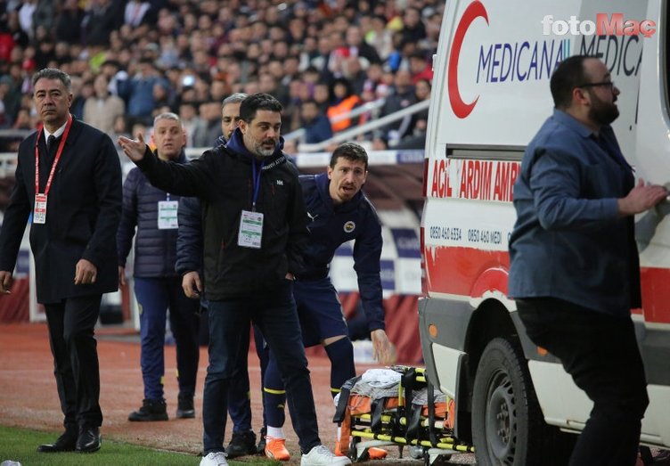 Sivasspor - Fenerbahçe maçında şok sakatlık! Valencia ambulansla hastaneye kaldırıldı
