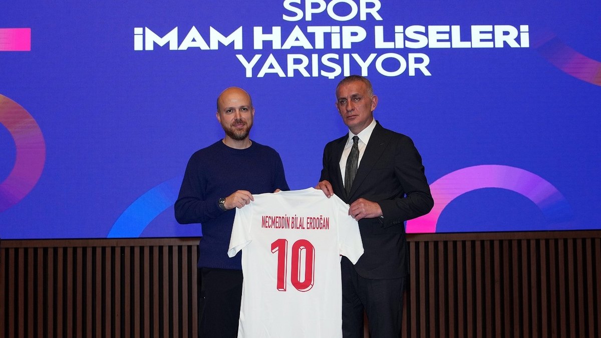 Dünya Etnospor Birliği Başkanı Bilal Erdoğan ve TFF Başkanı İbrahim ...