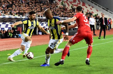 Ahmet Çakar’dan flaş yorum: Fenerbahçe’yi kutluyorum...