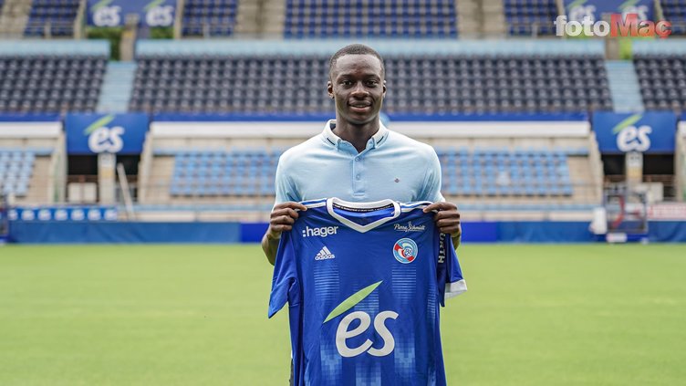 GALATASARAY TRANSFER HABERİ: Aslan 6 numara avında! Orta sahaya gençlik aşısı