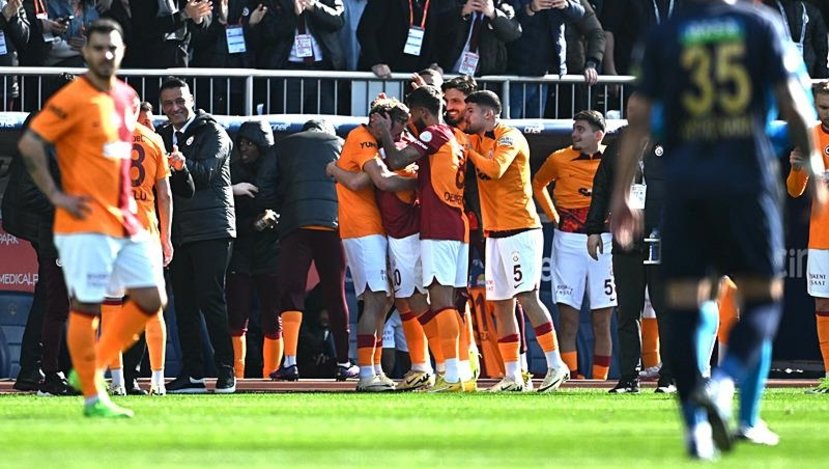 Kasımpaşa 3-4 Galatasaray MAÇ SONUCU-ÖZET | Gol düellosunda kazanan  G.Saray! - Son dakika Galatas...