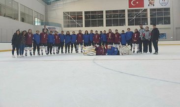 Kayseri Buz Hokeyi Türkiye üçüncüsü