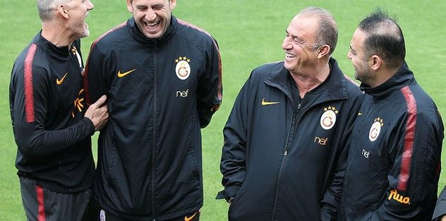 Galatasaray'da Hasan Şaş: Devler Ligi'ni kazanacağız