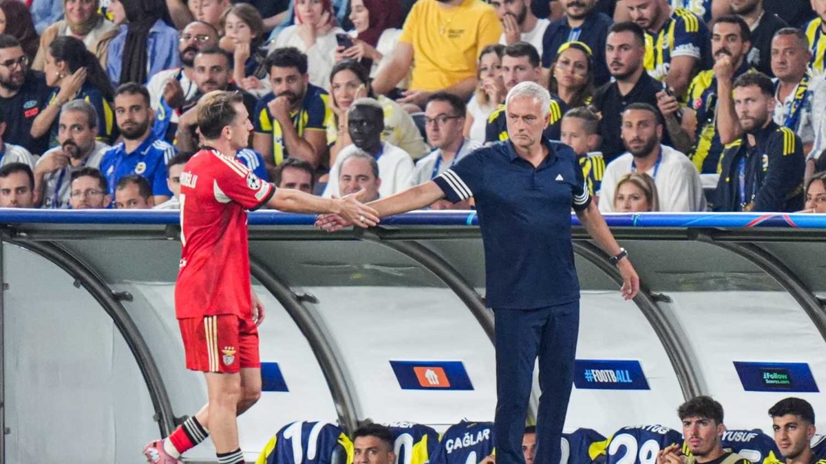 FENERBAHÇE HABERİ - Jose Mourinho'dan Kerem Aktürkoğlu itirafı! Maaşının 5 katı... FENERBAHÇE HABERİ - Jose Mourinho'dan Kerem Aktürkoğlu itirafı! Maaşının 5 katı...