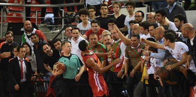 FIBA'dan Pınar Karşıyaka'ya ceza