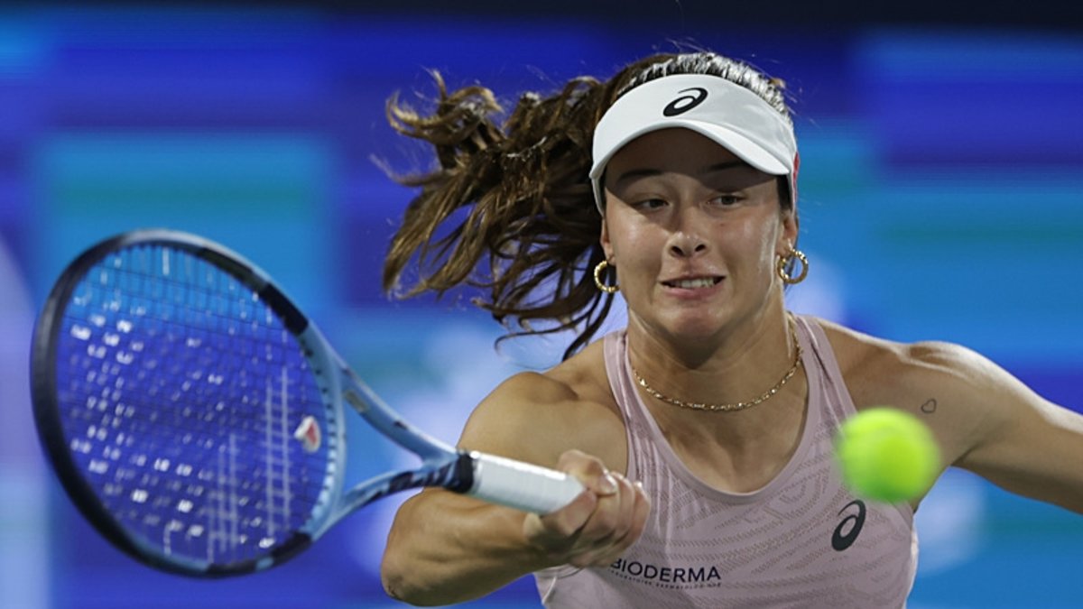 Zeynep Sönmez Eastbourne Açık'ta 2. tura çıktı!