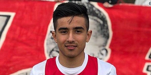 Ajax'tan Naci Ünüvar'a profesyonel sözleşme