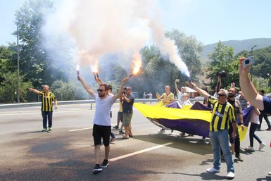 Fenerbahçe, Düzce’de ilk antrenmanını yaptı .