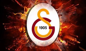 Galatasaray'dan çifte sözleşme! KAP'a resmen bildirildi