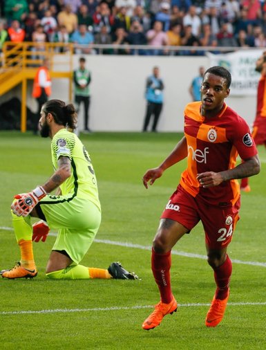 Garry Rodrigues’in postacılıktan futbolculuğa uzanan hayat hikayesi