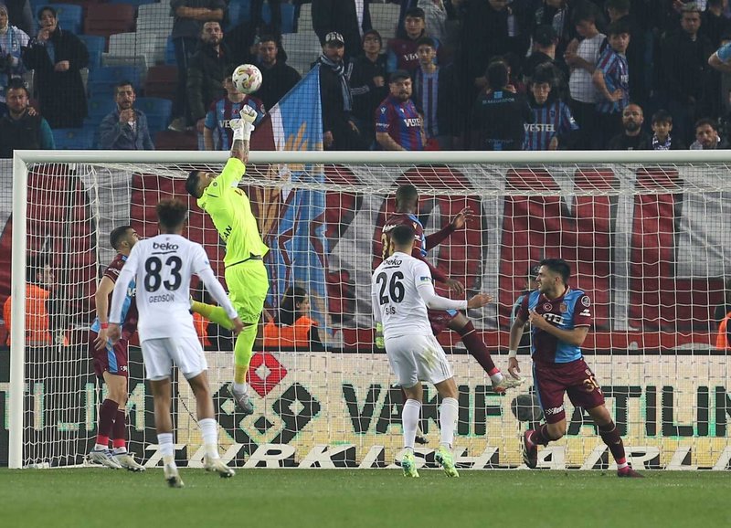 trabzonspor-besiktas-maci-ne-zaman-saat-kacta-ve-hangi-kanalda-1765688498044.jpeg Trabzonspor-Beşiktaş maçı hangi kanalda yayınlanacak