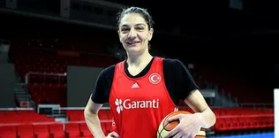 Nevriye Yılmaz’a milli görev