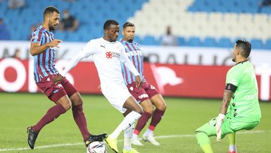 Trabzonspor - Sivasspor maçınca Uğurcan Çakır kalede devleşti! Penaltı kurtarışı...